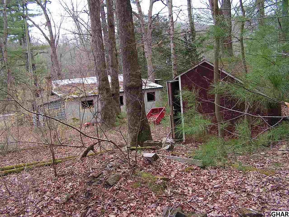 2nd image of 22 Appalachian Trail Rd
