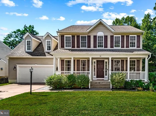 30 Country Manor Dr, Fredericksburg, VA 22406
