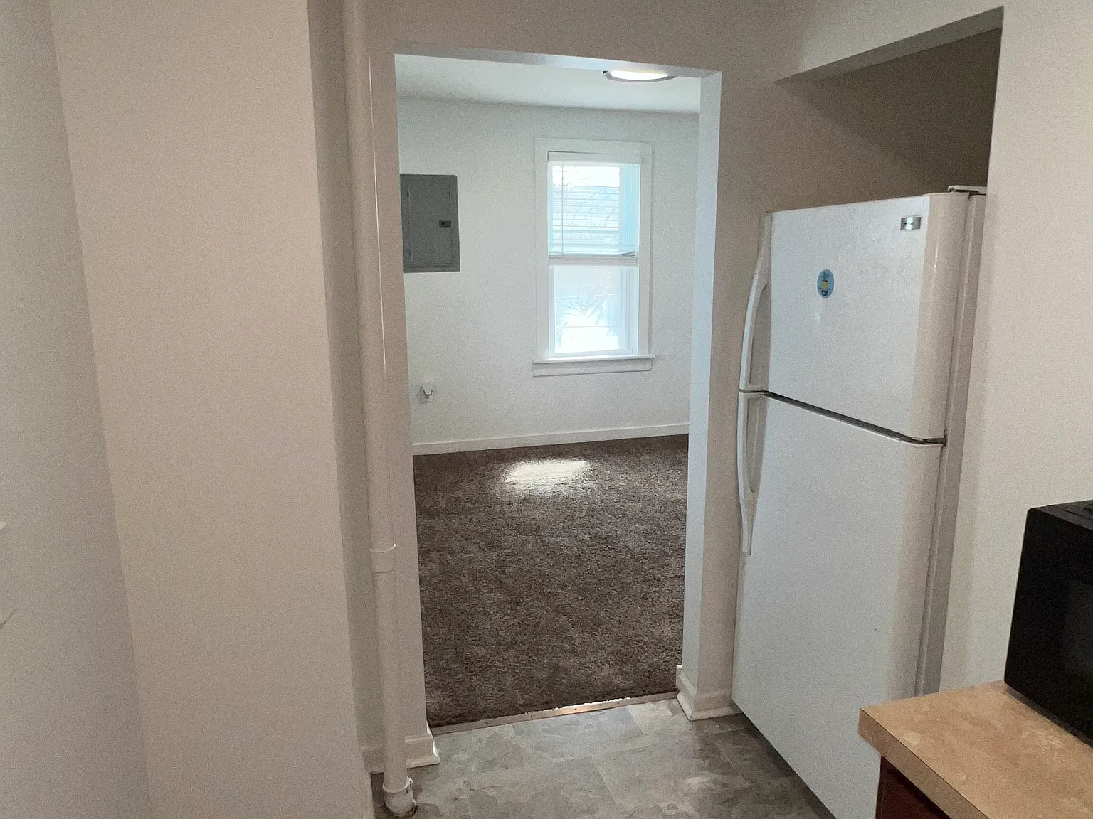 802 Bridge St — Photo 4