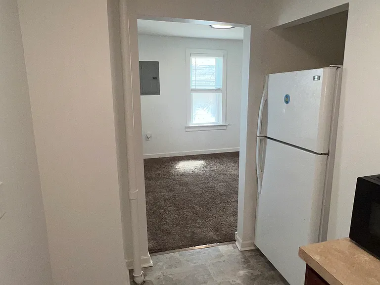802 Bridge St #2 — Photo 12