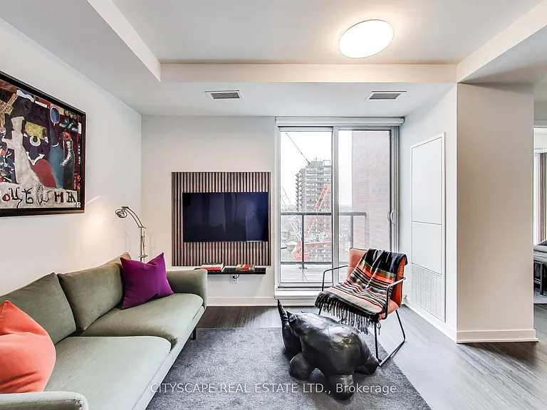 185 Alberta Ave #1210 — Photo 4