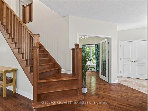3rd image of 850 Teakwood Ln