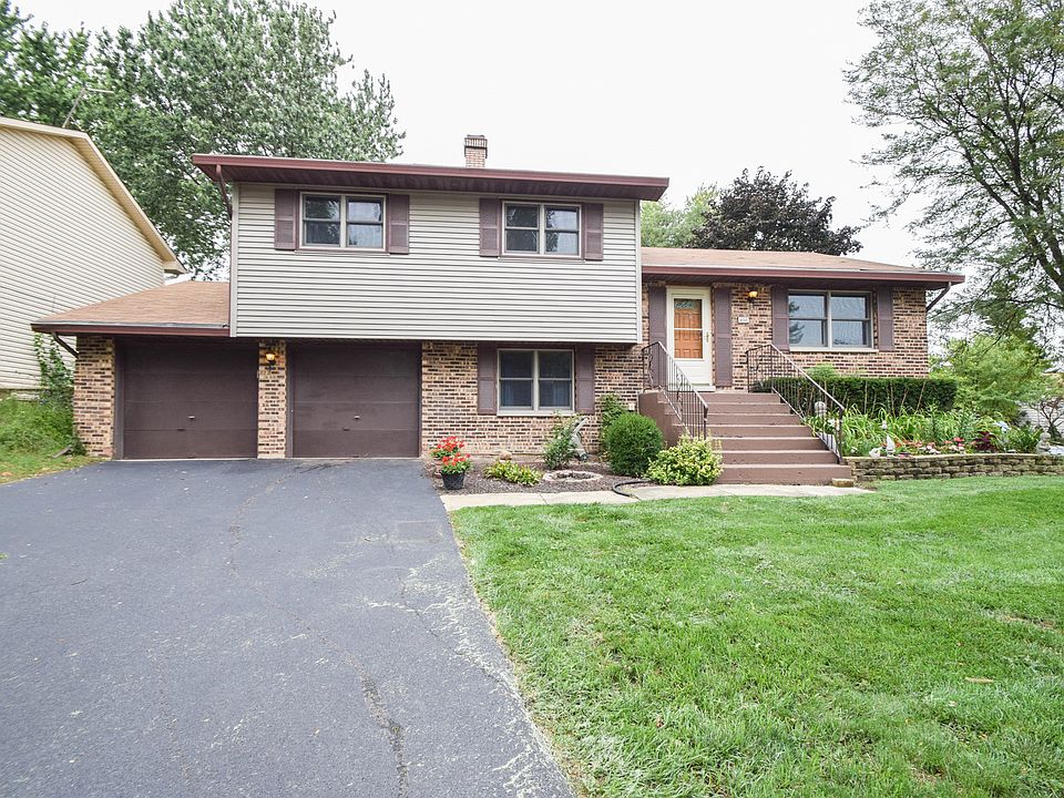 1st image of 400 Beechwood Dr