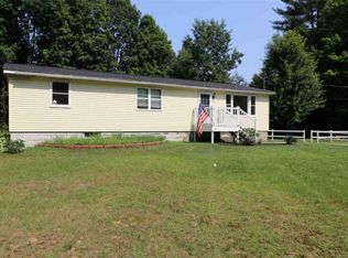 31 Hammond Ln, Gansevoort, NY 12831