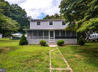 217 7th St, Colonial Beach, VA 22443