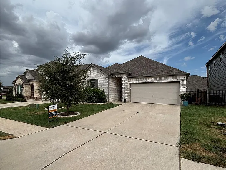 8013 Philbrook Dr — Photo 1