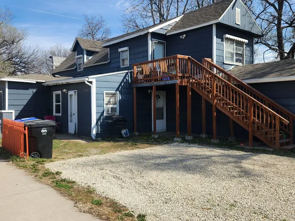 2443 SW 1st St APT B, Topeka, KS 66606