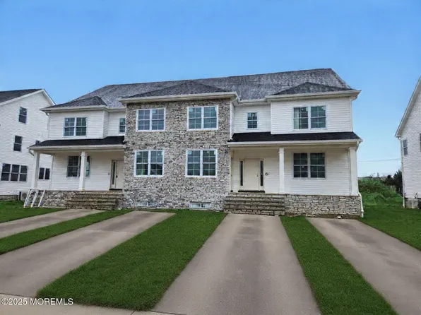 6 Holden Square, Lakewood, NJ 08701