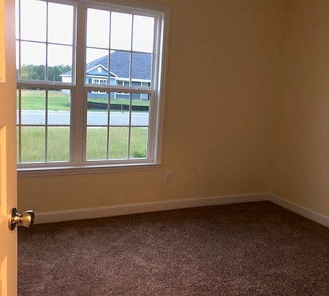 3rd image of 3424 Greenhill Dr