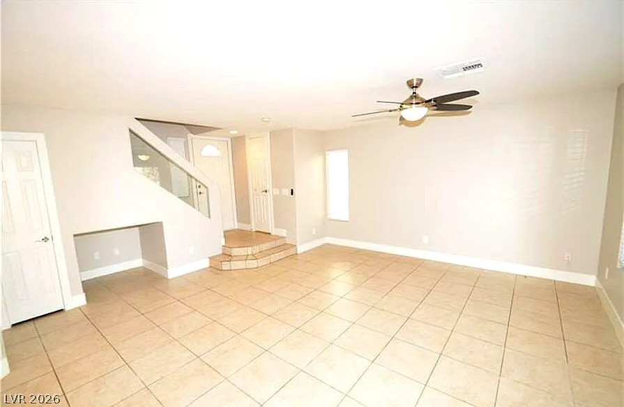 3 bed, 2.5 bath, 1553 sqft, $2,195 — Photo 3