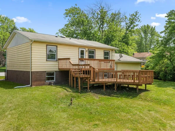 7318 Marshall Pl, Merrillville, IN 46410