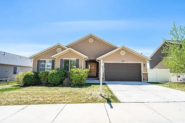 2304 S Alaska Ave — Photo 1