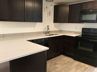 420 W Adams St APT F, Macomb, IL 61455