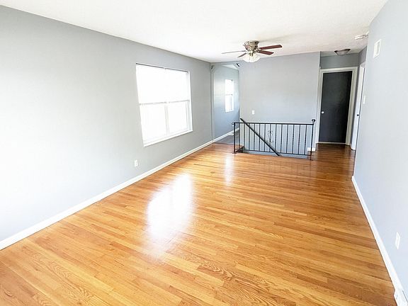 2nd image of 10947 Brookings Dr #10947