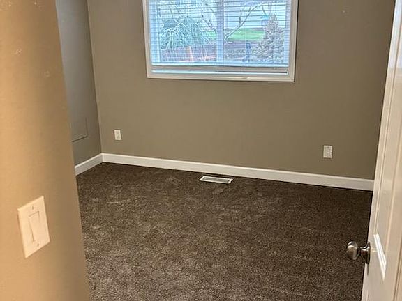 5th image of 1686 Kamela Dr S #1686