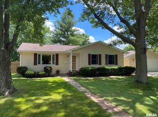 860 Lane Ave, Galesburg, IL