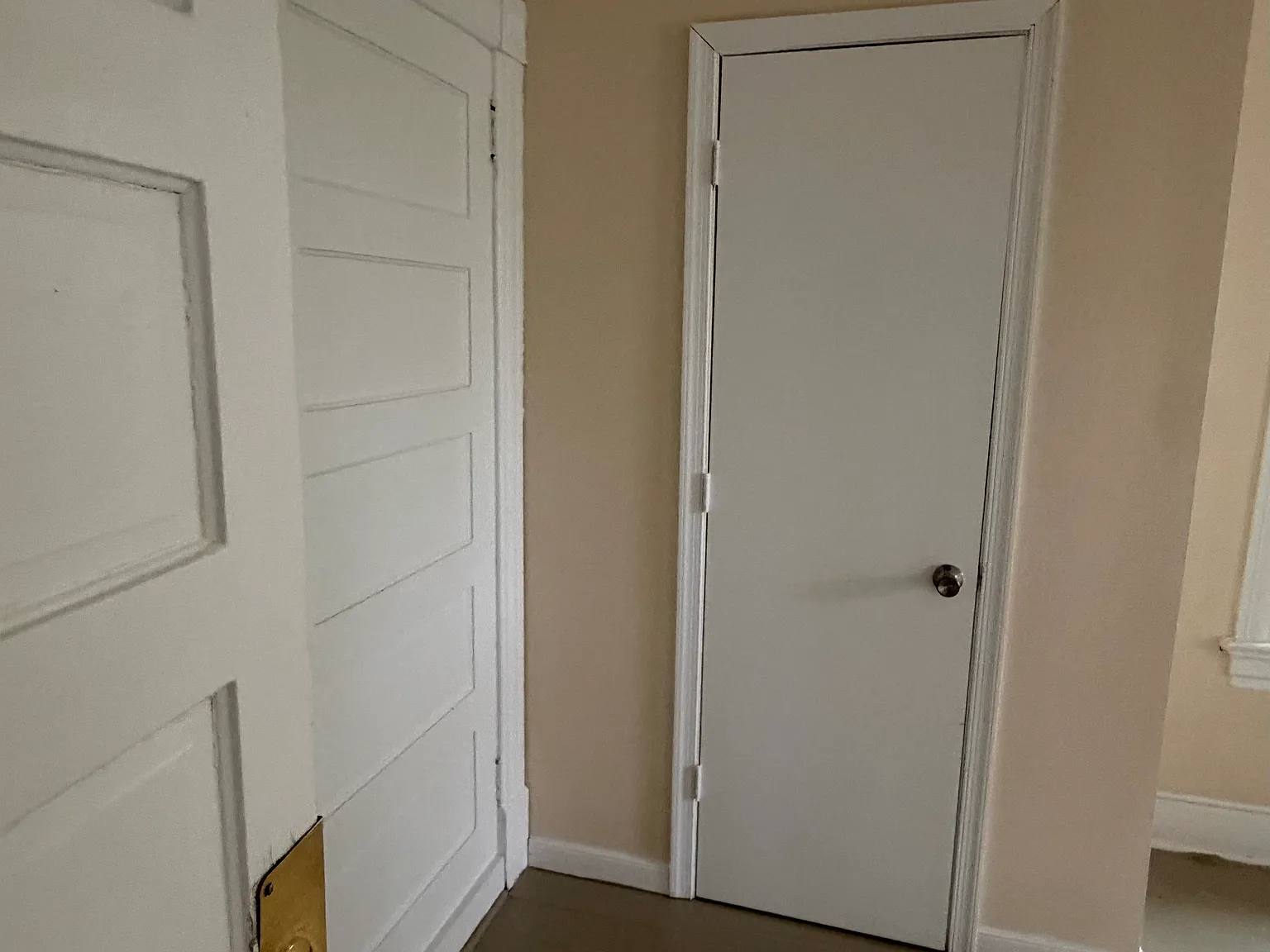 3 bed, 1050 sqft, $1,795 — Photo 2