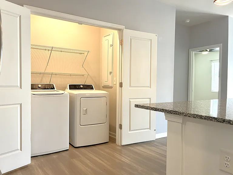 105 Aleppo Ln — Photo 12