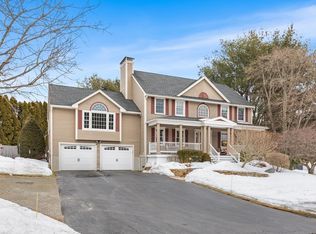 18 Duane Dr, North Reading, MA 01864