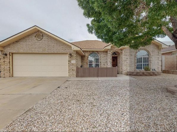 7520 Rosette Dr NW