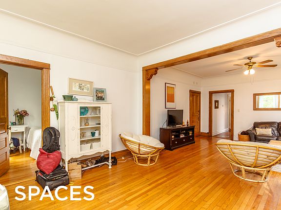 2nd image of 1322 W Eddy St #2A