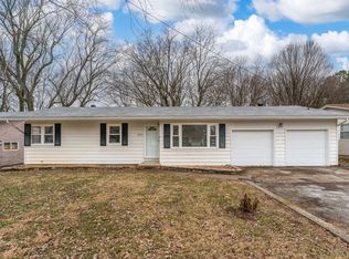 1033 S Bruce Ave, Springfield, MO 65804