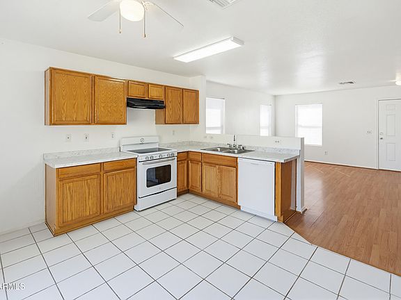 5th image of 2534 W ROESER Road