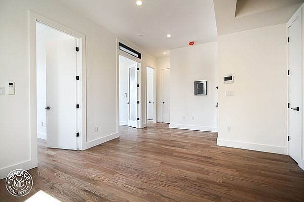 1st image of 1530 Putnam Ave #6C