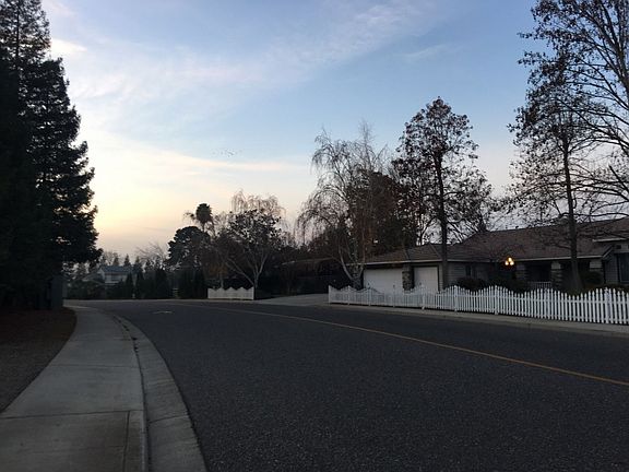 4th image of 11101 Wild Oak Dr