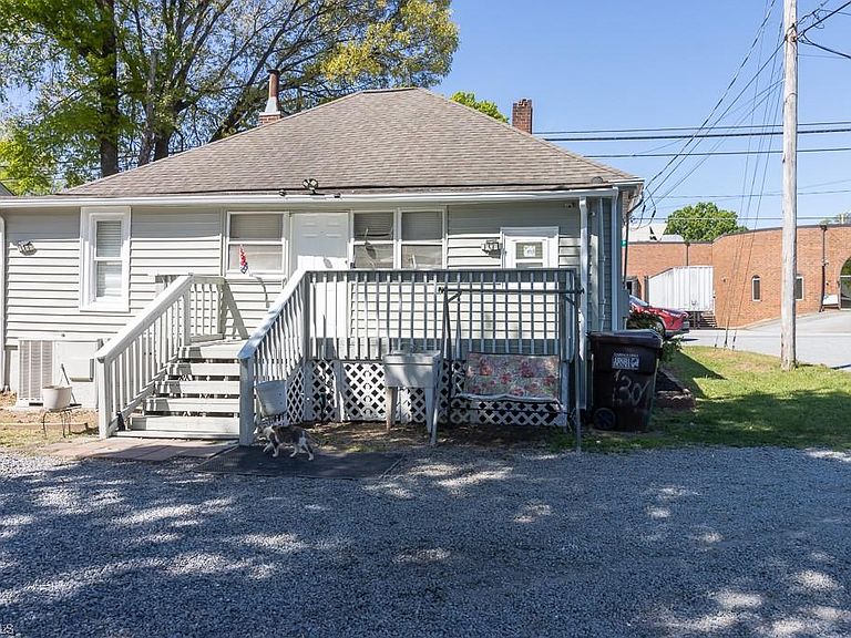 Listing photo 5