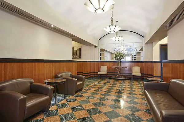 Rented by Stribling | media 11