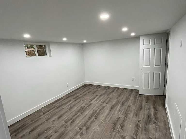 Allenwood Rd — Photo 19