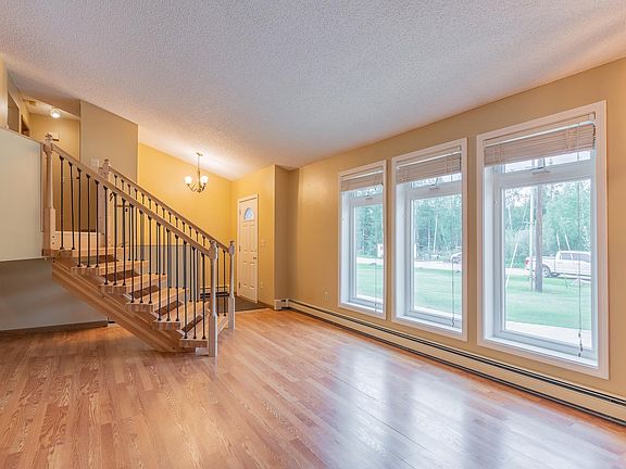 4th image of 1050 Doyle Dr