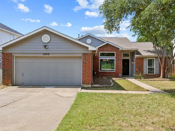 7409 San Isabel Ct, Fort Worth, TX 76137