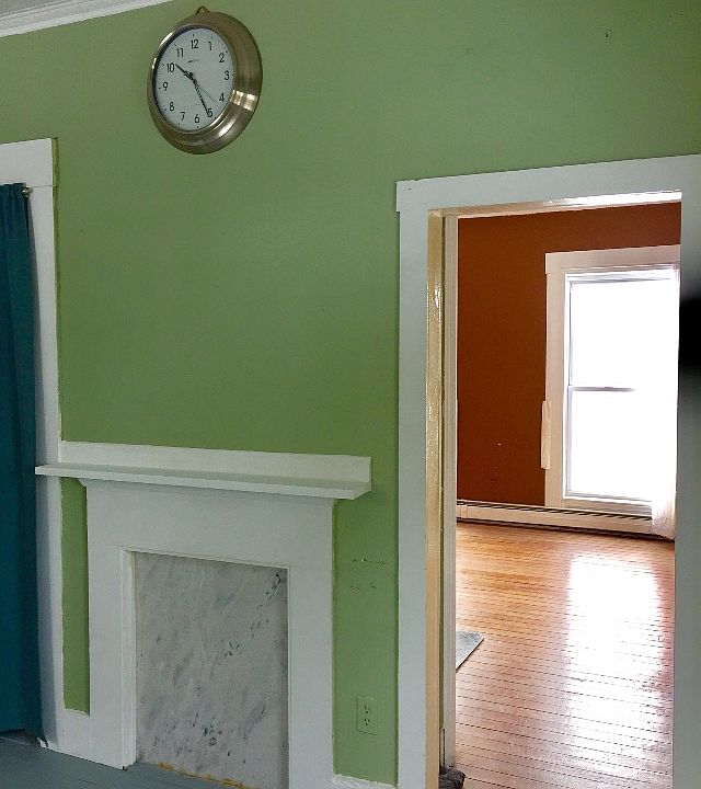 2nd flr looking from kitchen