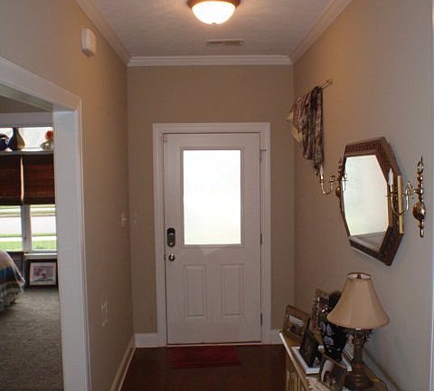 5th image of 147 Sierra Dr