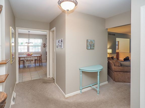 1396 Bunkerhill Dr-104