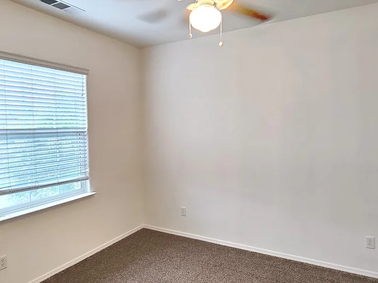 60 W Brittany Ln — Photo 22
