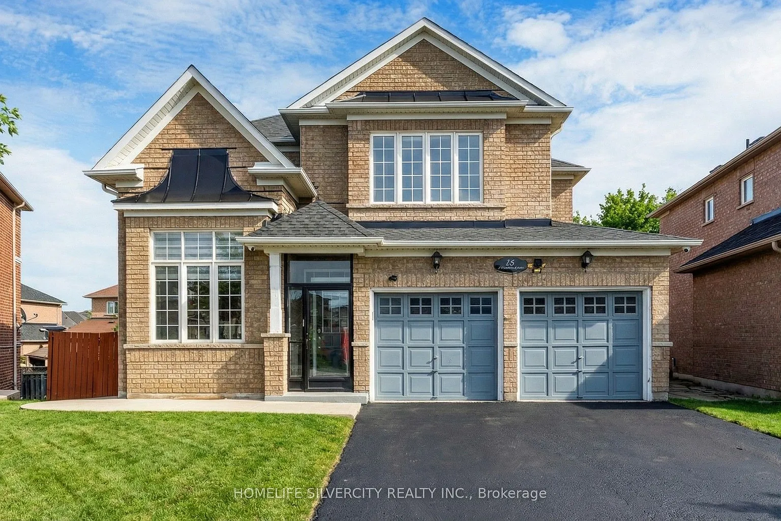18 Finlayson Cres photo 1
