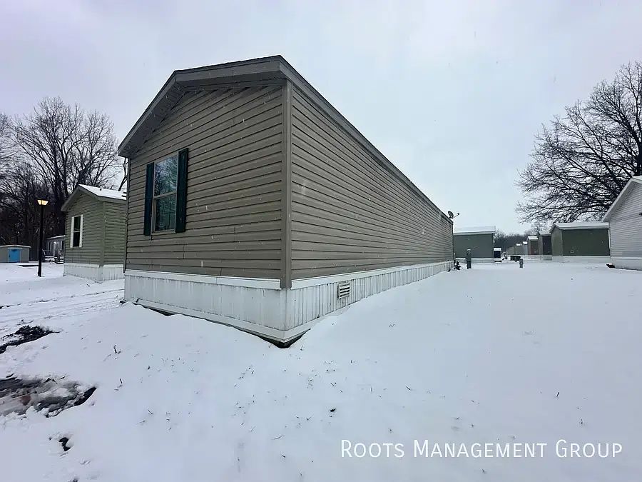 1st image of 2088 E Empire Ave #220