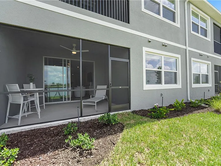 11781 Venetian Lagoon Dr #103 — Photo 24