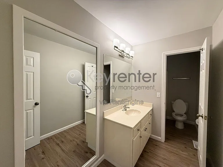 5710 Moody Sawyer Rd #B — Photo 9