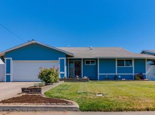 929 7th St, Ripon, CA 95366