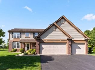 1318 H Parker Ct, Schererville, IN 46375
