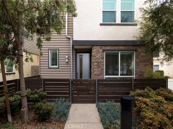 2138 Bella Ct, Costa Mesa, CA 92627