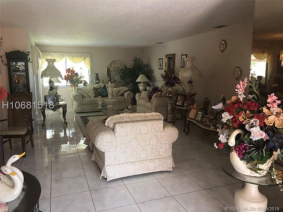 5th image of 2417 SE Gowin Dr