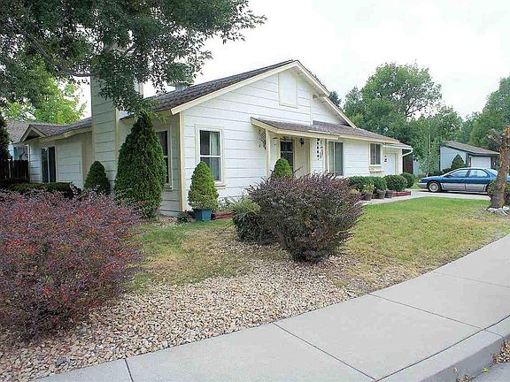 2nd image of 1323 Coachman Ct