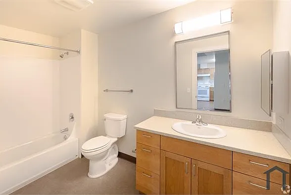 2 bed, 842 sqft, $1,850 — Photo 2