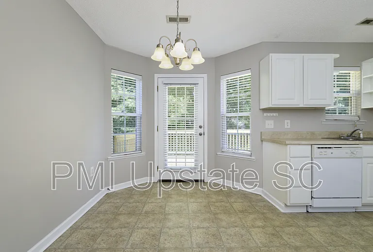 515 S Brown Beaver Ct — Photo 10