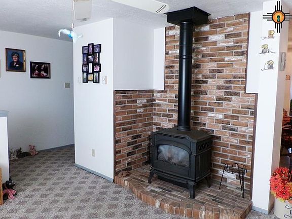 3rd image of 722 Lori Ln